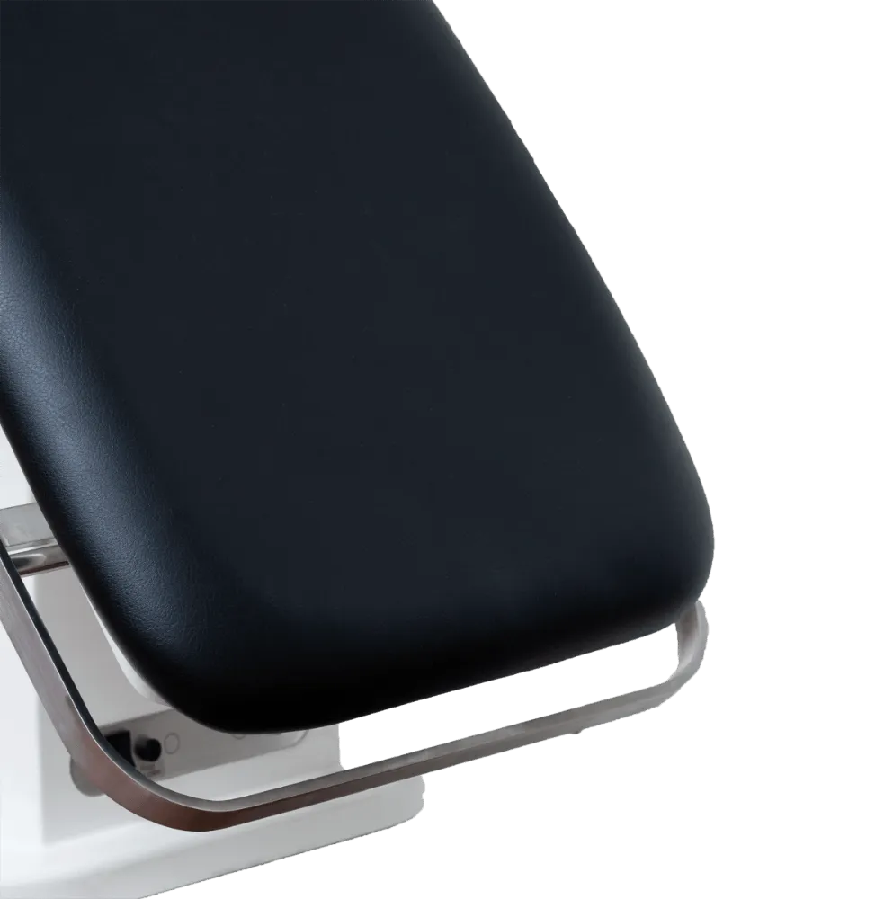 Retractable footrest on patient chair